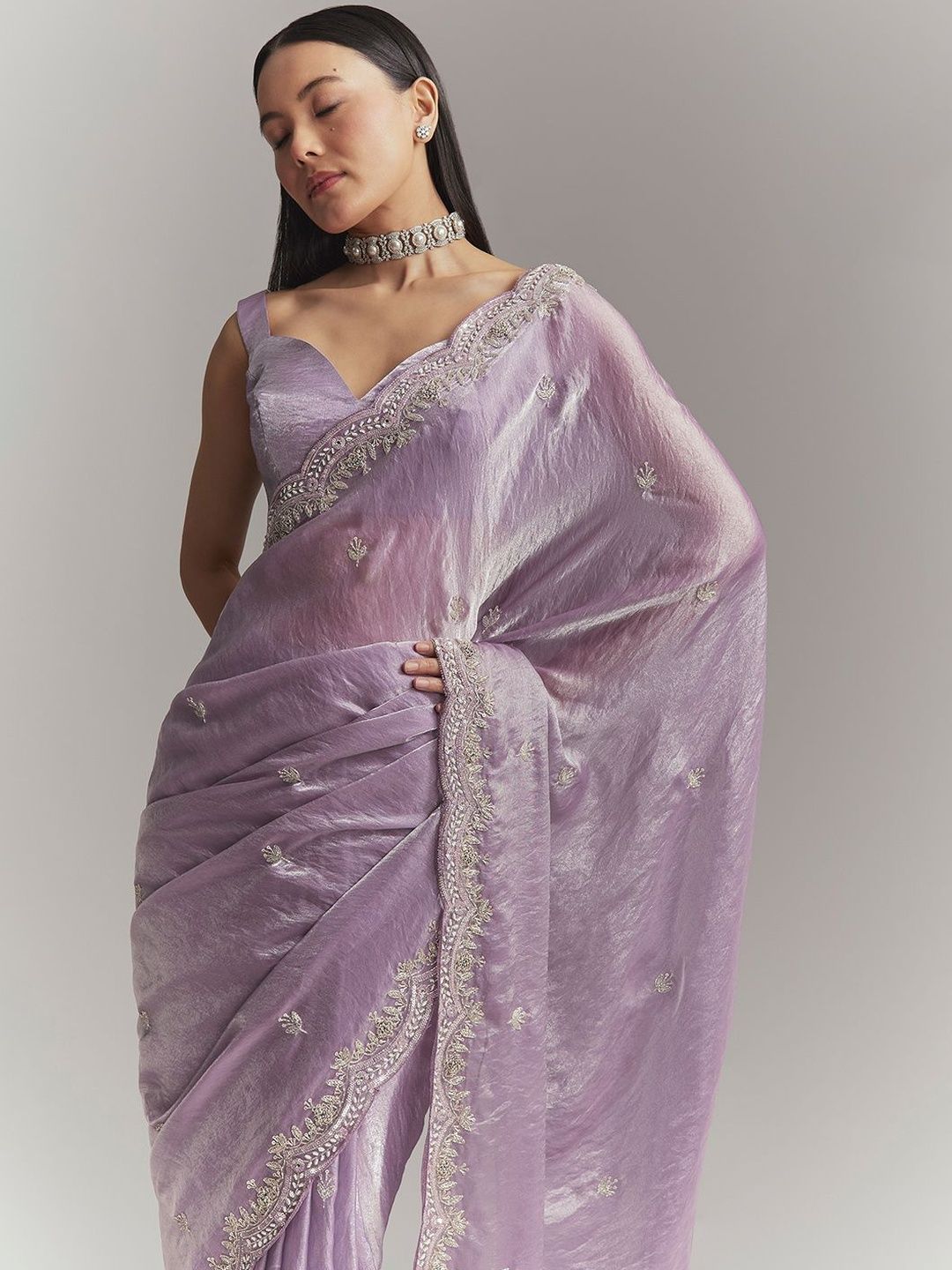 2sQPRq4v_82d822dbb19b4f8b9780cdbcf66c627b.jpg KALKI Fashion Women Floral Embellished Embroidered Saree - Image 1